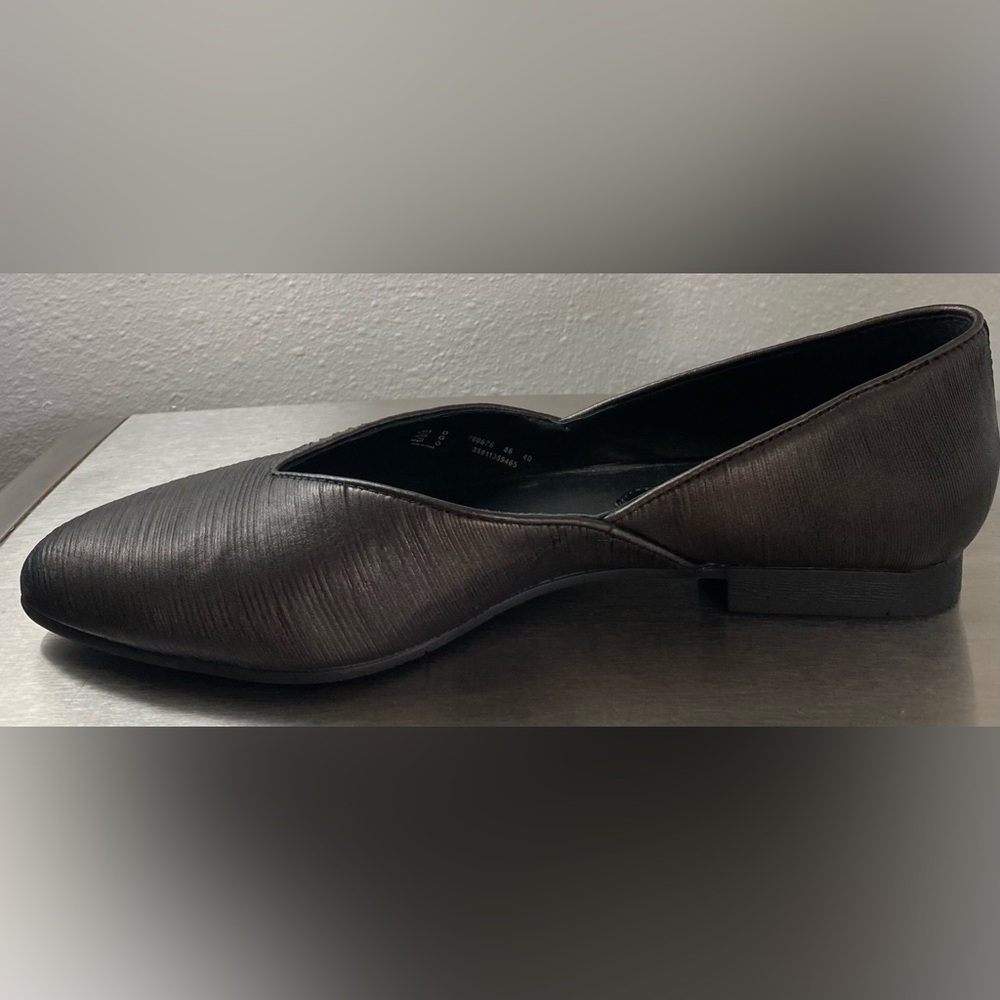 ECCO ..Elegant Black Women's Flats - Picture 13 of 16